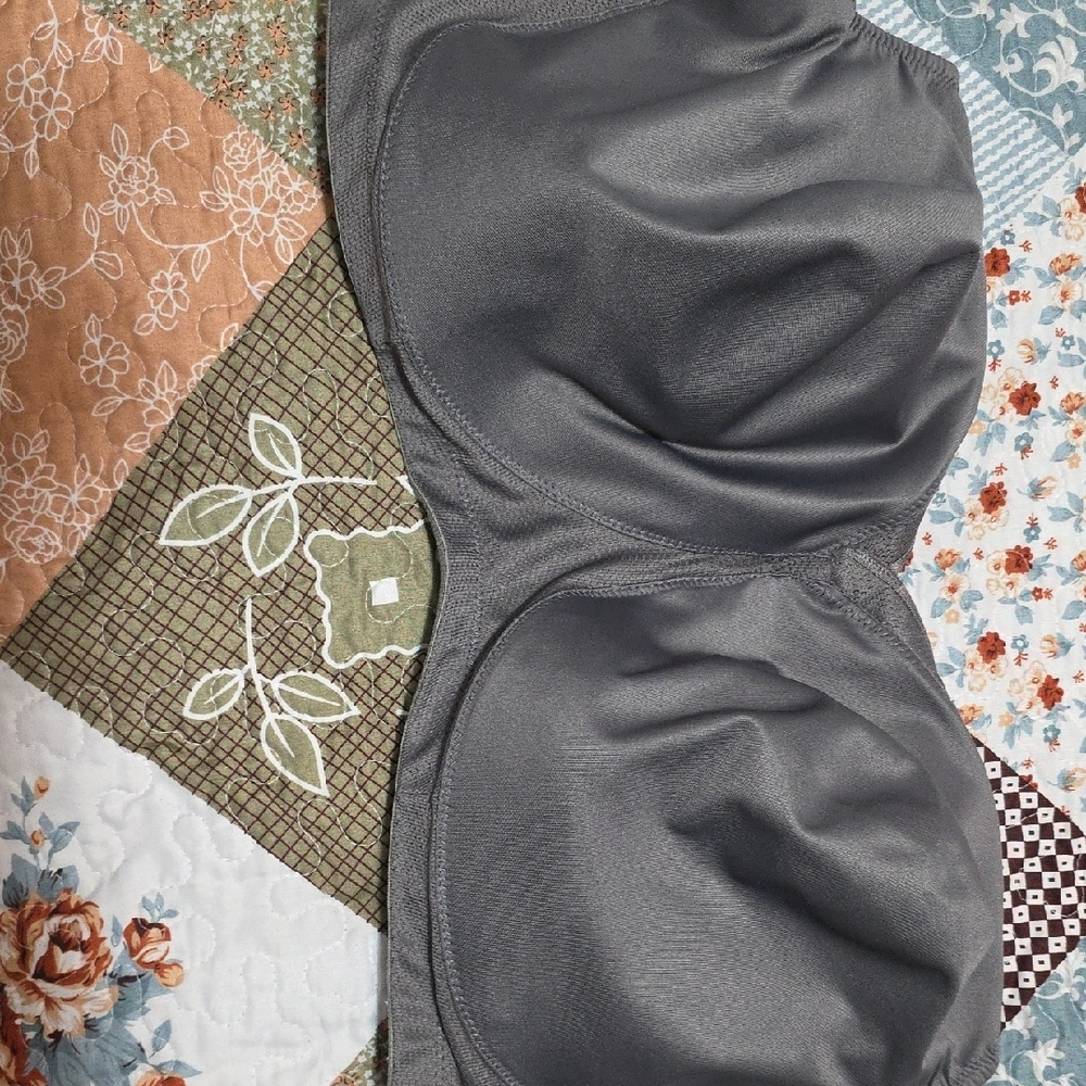 Elegant Gray Women's Intimate Bra